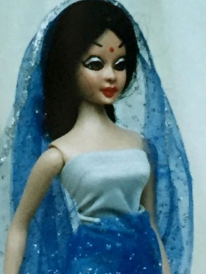 #69 D20P1 YASMINE, LACE COLLECTION, DOLL 20 (D20)