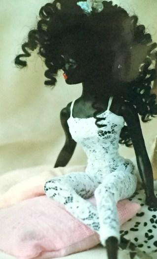 #96 D29P3 CARIBBEAN LACE, NOIR, LACE COLLECTION, DOLL 29 (D29)