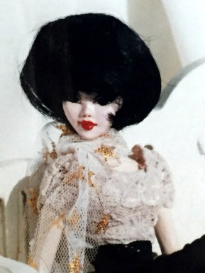 #42 D9P1 PEARL, LACE COLLECTION, DOLL 9 (D9)