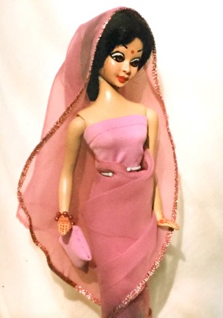 #114 D20P7 YASMINE, LACE COLLECTION, DOLL 20 (D20)